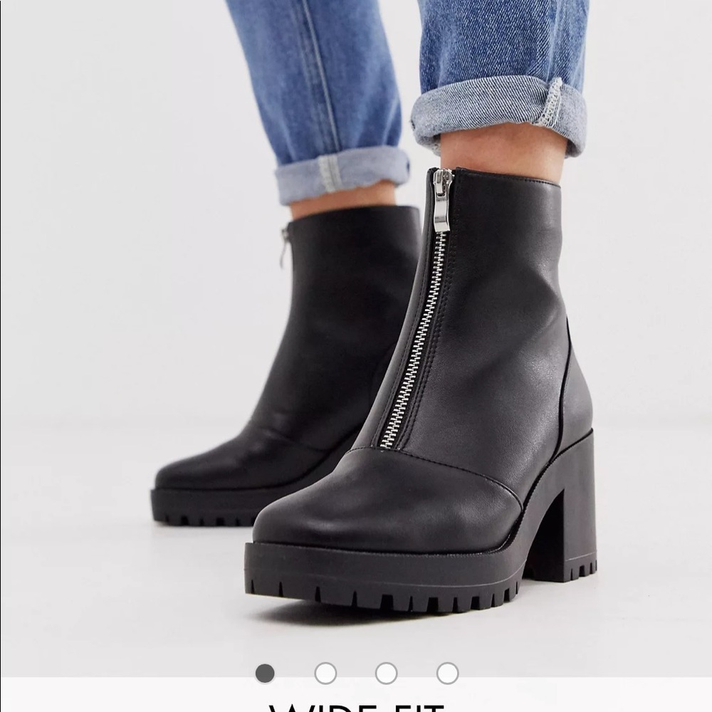 Raid black zipper boots